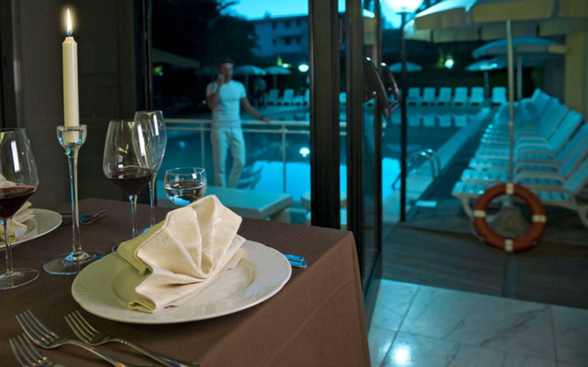 Park Hotel Kursaal Misano Adriatico Exteriér fotografie